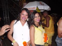 Oktober 10 Anos